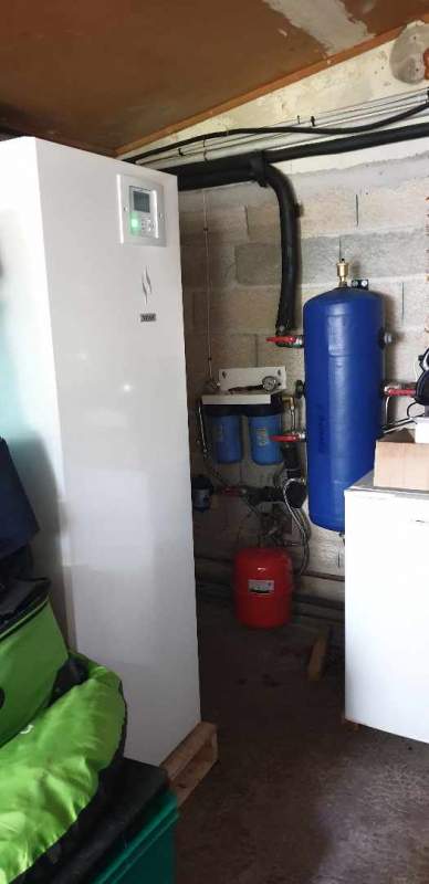Installation complète d'une pompe à chaleur Air/Eau moyenne température de la marque HITACHI Marseille 13012 Av saint Julien génération Confort