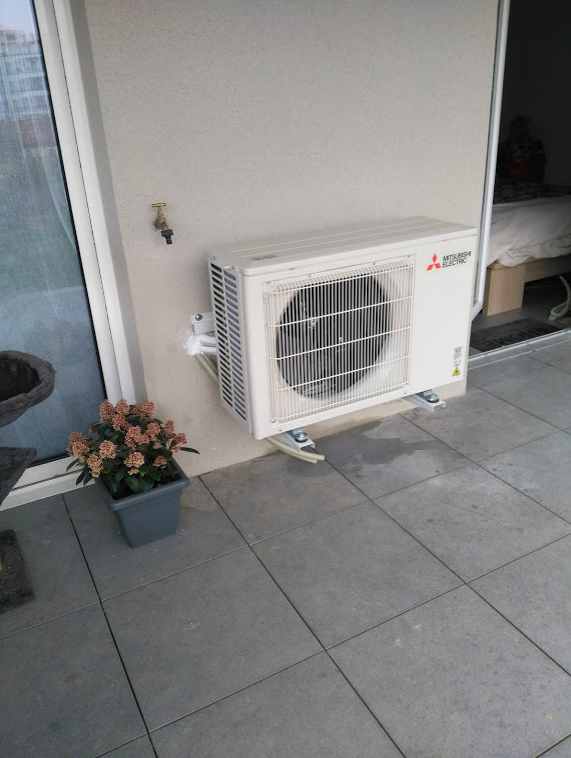 Groupe extérieur ventilateur de l'installation Impasse de Roux 13004 Marseille par Génération Confort