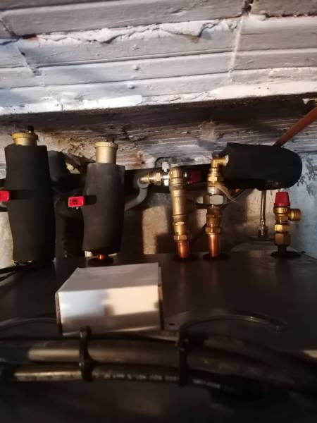 Installation Génération Confort pompe à chaleur air eau moyenne température avec production eau chaude sanitaire Marseille 13012