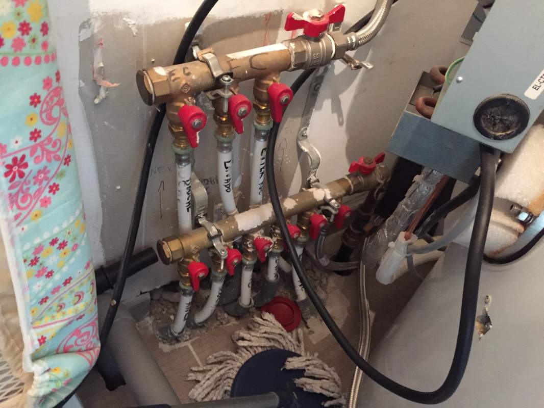 Collecteur eau froide eau chaude MARSEILLE 13008 par Génération Confort