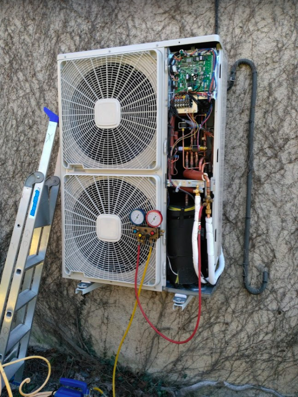 Intérieur Groupe extérieur tirage au vide Marseille 13012 Traverse du Maroc par Génération Confort