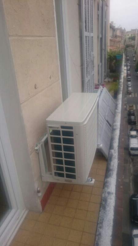 GROUPE DAIKIN sur le balcon RXS 42 K au R410 A