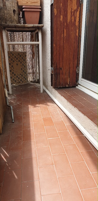 Alimentation électrique à l'intérieur d'une goulotte 13004 Marseille Rue Saint Sophie par Génération Confort