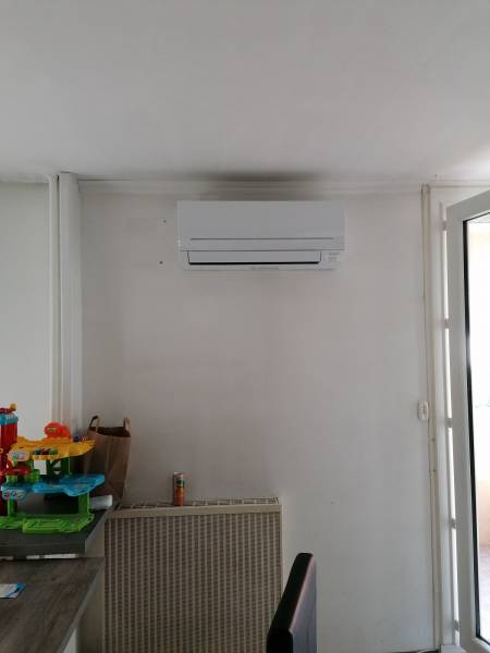 Unité salon référence MSZ-AP35 à la Montolivet à Marseille Mitsubishi Electric par Génération Confort