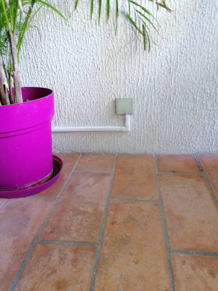 Raccordement électrique par petite Goulotte Bd Lord DUVEEN par Génération Confort