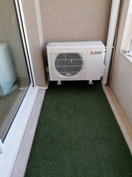 Groupe extérieur de référence MUZ-AP25 aux Chartreux à Marseille Mitsubishi Electric par Génération Confort