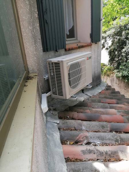 Unité extérieure posé par Génération Confort dans le 13012 à montolivet