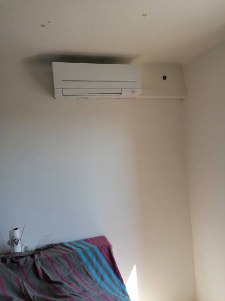 Unité intérieure partie haute chambre mitsubishi electric génération confort marseille 13004