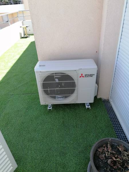 Appareil extérieur mitsubishi electric qui permet le frais par génération confort 13950 ALLAUCH