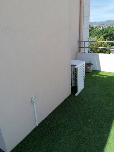 Unité extérieure mitsubishi electric caché pour la copropriété 13950 ALLAUCH