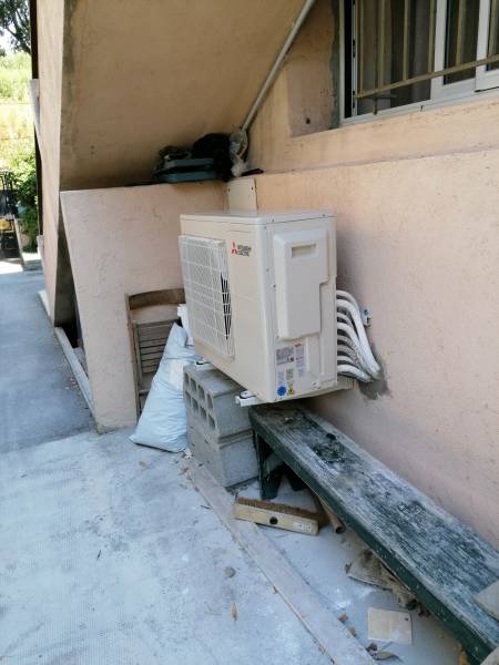 unite exterieure à l'abri de la vue pour le client ALLAUCH 13950