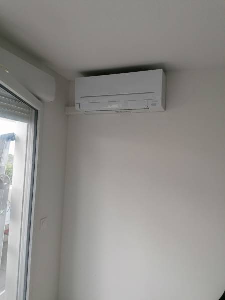 Climatisation mitsubishi electric compact 25KW PAR GENERATION CONFORT A MARSEILLE &