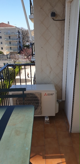 Groupe extérieur MITSUBISHI ELECTRIC gamme compact rue Bel Ombre 13009 Marseille par Génération confort