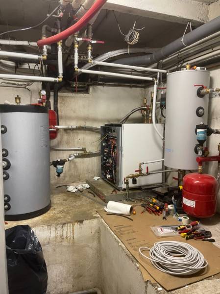 2 Pac Air Eau HITACHI Haute Température et Moyenne Température pour chauffage et eau chaude sanitaire pour Maison 13014