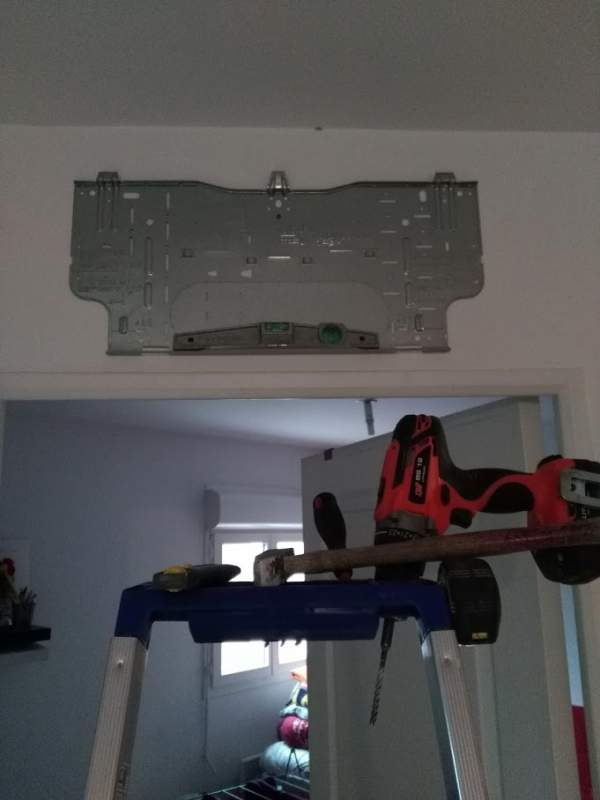 Mise en place unité intérieure MSZ SF Rue Saint Pierre 13005 MARSEILLE par Génération Confort