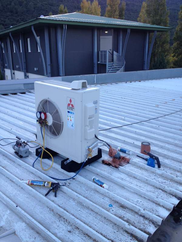 Recharge de Gaz Bureau Aubagne Mars 2010