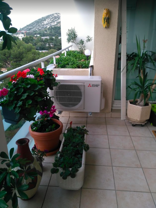 Unité extérieure MITSUBISHI ELECTRIC Goulotte Discrète 13009 Marseille par Génération Confort
