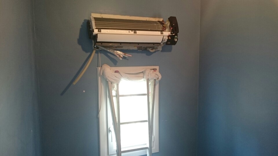 Pendant le changement de l'unité intérieure