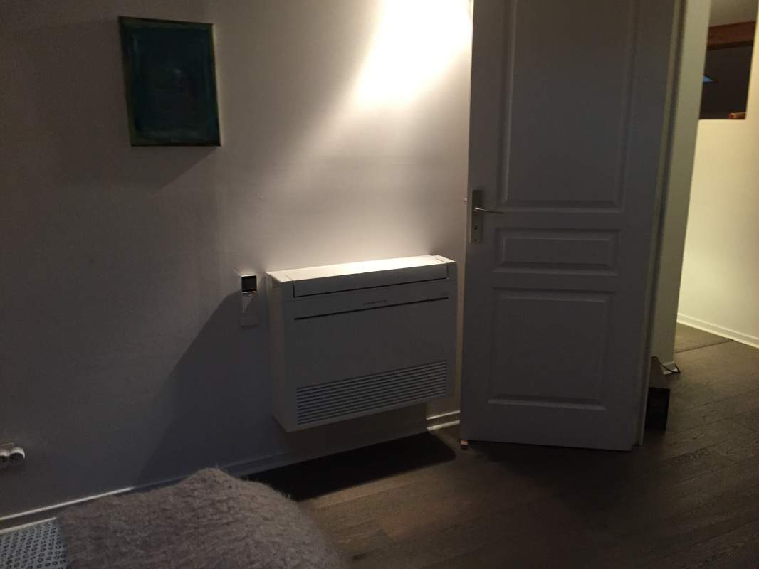 Console dans la chambre MFZ KJ de MITSUBISHI ELECTRIC