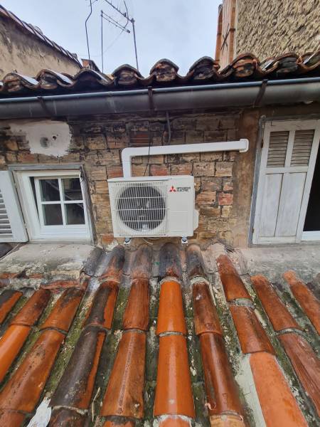 Vue extérieur clim appartement 13006 Génération confort Marseille