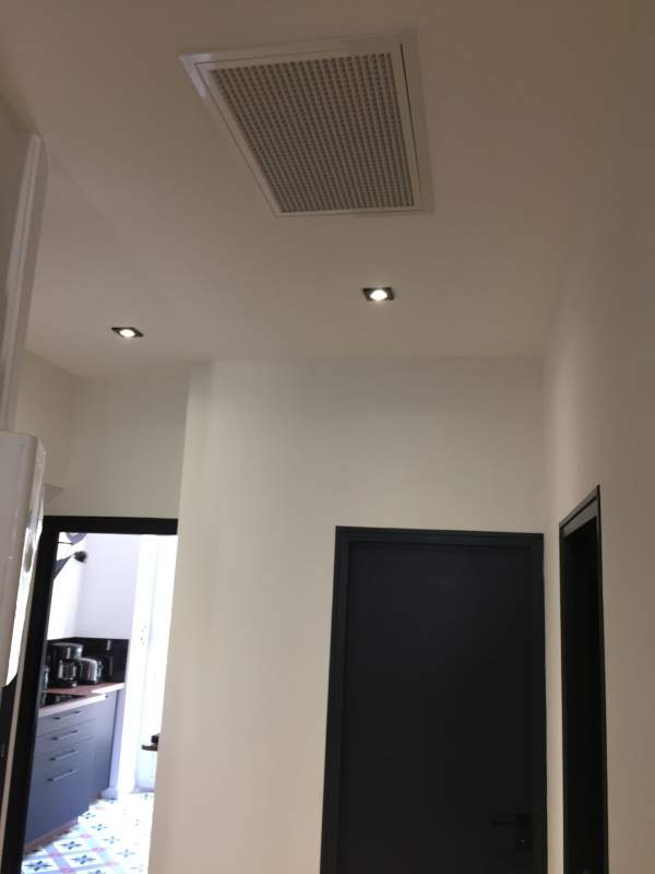 Grille de reprise avec filtre accessible de l'intérieur Marseille 13006 av Prado Génération Confort