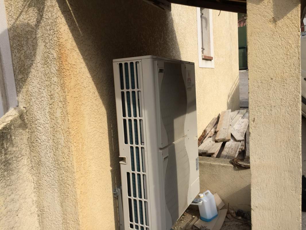 Pompe à chaleur Air eau POWER INVERTER Ecodan