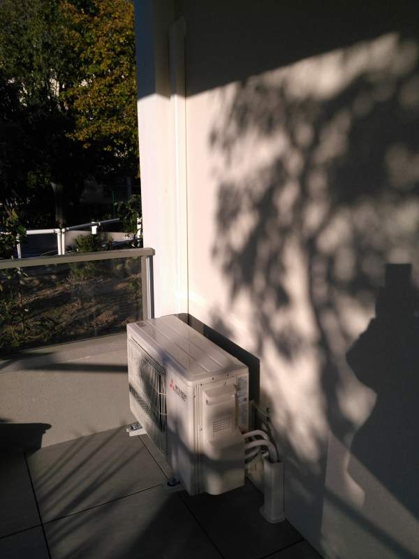 Vue sur arrivé des tubes climatisation Marseille 13008 par Génération Confort