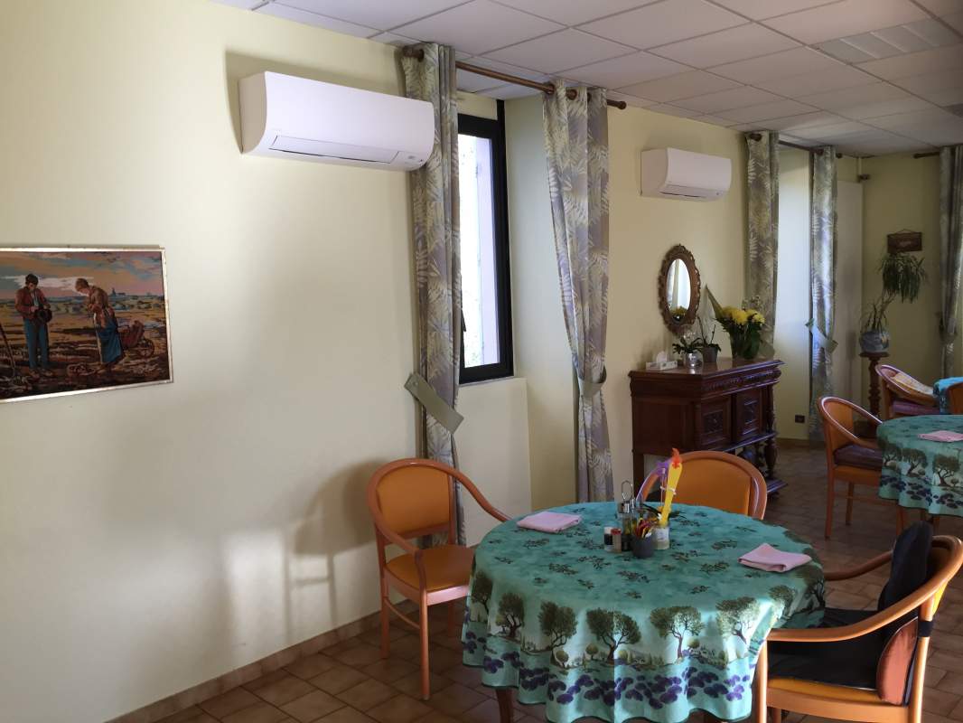 Climatisation salle repas DAIKIN FTXS Marseille