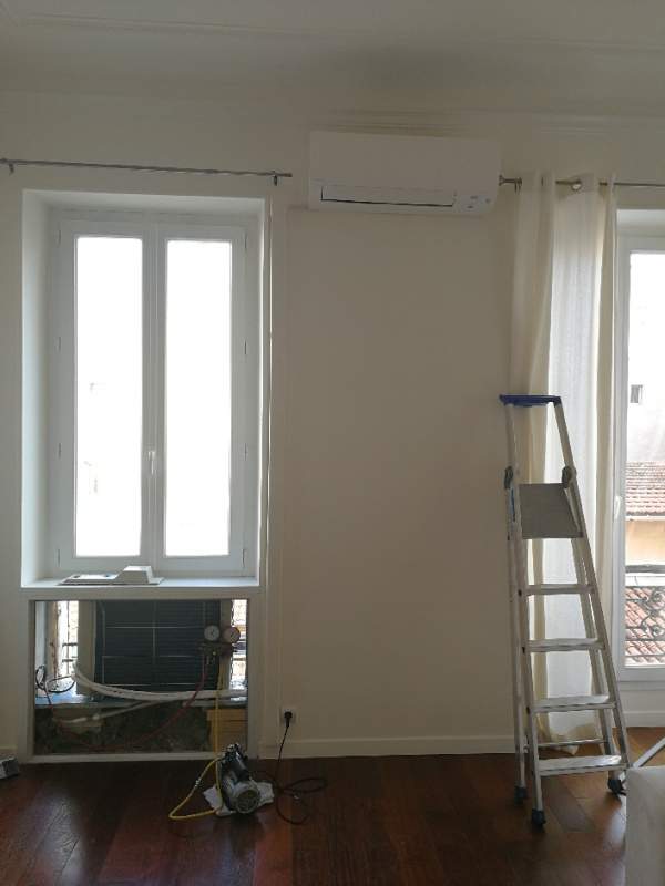 Vue groupe extérieur RXS 42 sans coffre à Marseille 13006 par Génération Confort